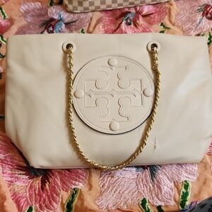 Elegant Cream Tote Bag with Gold Chain